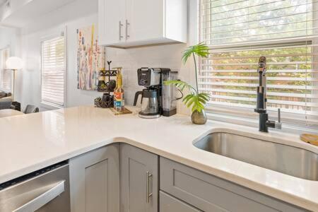 Hot Tub Home By The Bay - 4Bd 2Ba Atlantic City Buitenkant foto
